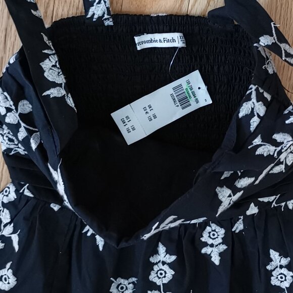 $130 NWT women Emerson Tie-Strap Maxi Dress Abercrombie Black embroidered XXSP - Picture 3 of 7